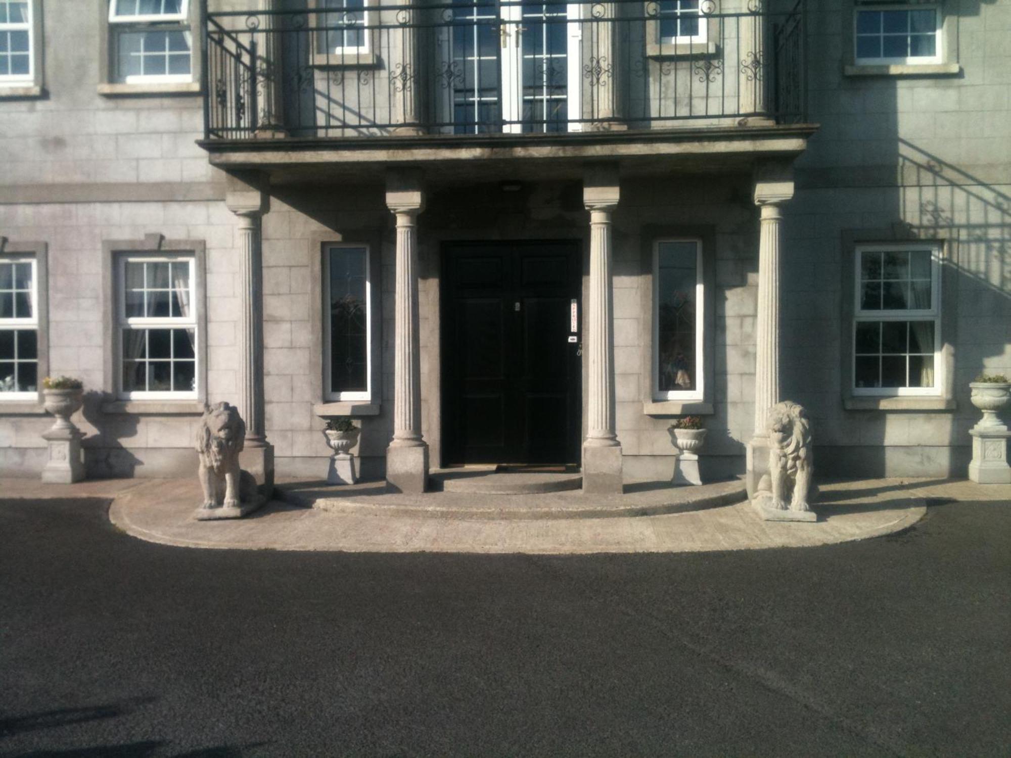 Deerpark Manor Bed And Breakfast 스윈포드 외부 사진