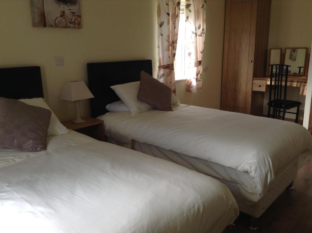 Deerpark Manor Bed And Breakfast 스윈포드 외부 사진